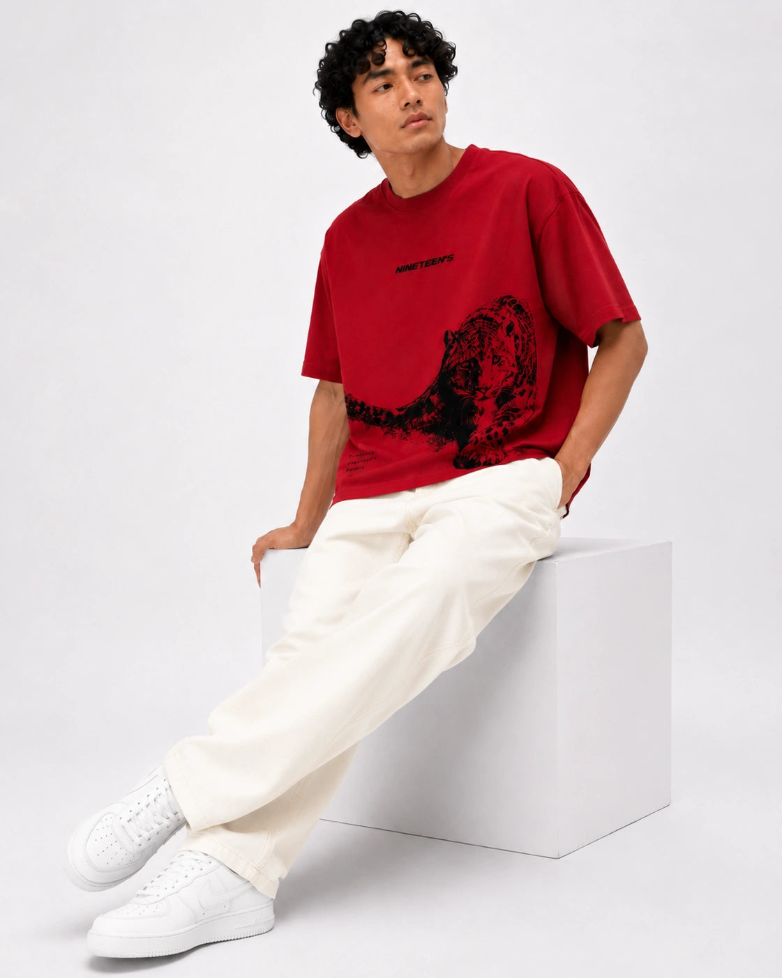 SILENT PREDATOR
TEE